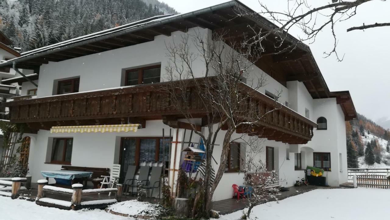 Haus Huter Apartamento Kaunertal Exterior foto